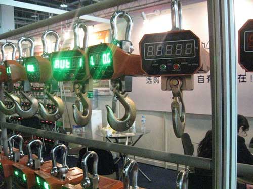 電子吊秤廠家直銷_電子吊稱廠家價(jià)格/技術(shù)參數(shù)及使用說(shuō)明(圖2) 電子吊秤廠家