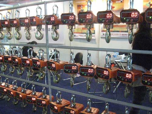 電子吊秤廠家直銷_電子吊稱廠家價(jià)格/技術(shù)參數(shù)及使用說(shuō)明(圖3) 電子吊秤廠家